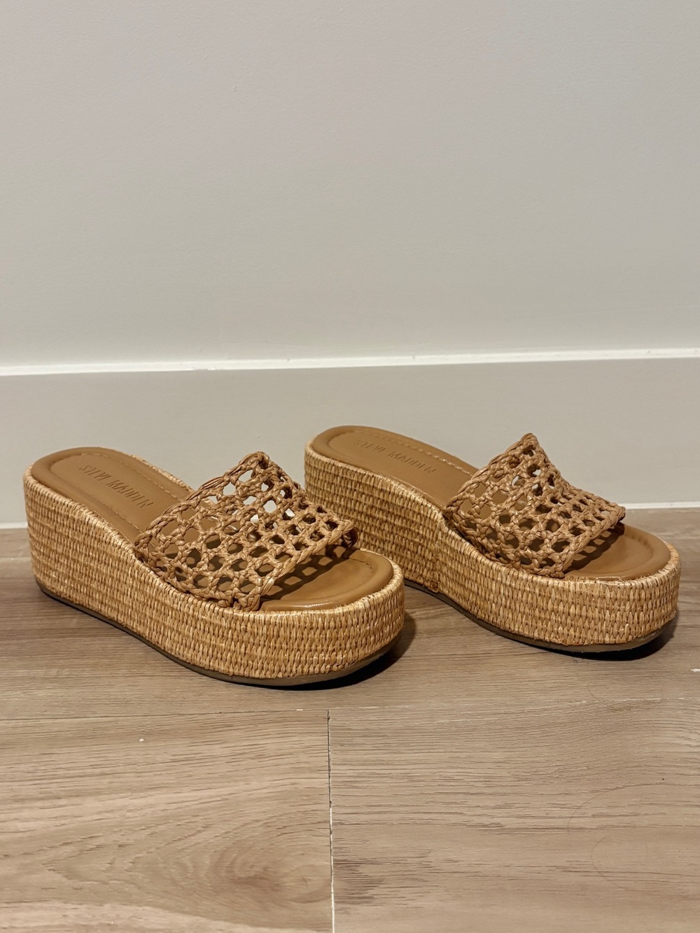 Brandy raffia platform slide sandals